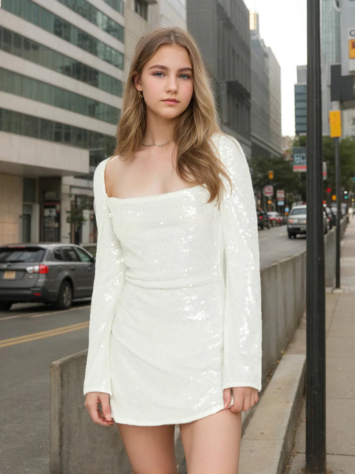 Sheath/Column Cowl Neck Long Sleeves Short Sequined Homecoming Dresses