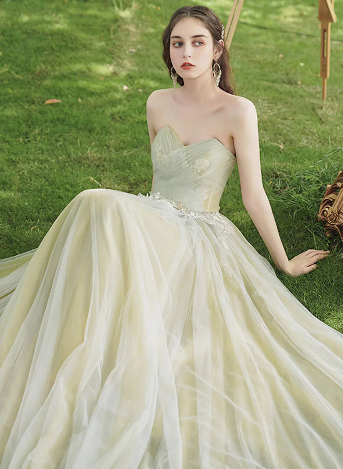 A-line Green Tulle Off Shoulder Lace Applique Full Of Charm Prom Dress