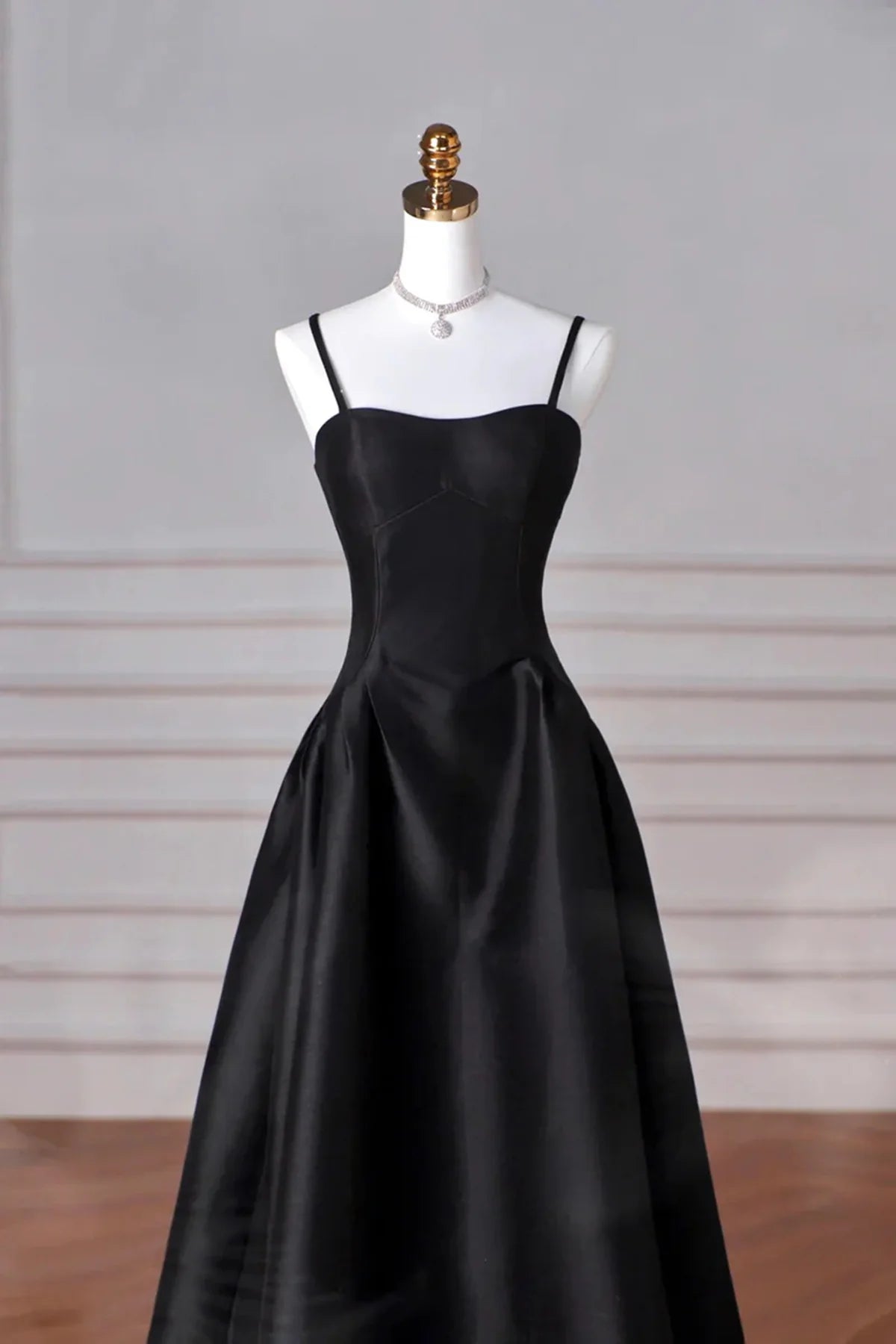 A-line Satin Black Long Full Of Charm Prom Dress