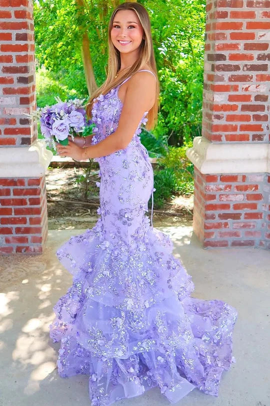 Stunning V-Neck Spaghetti Straps Appliques Mermaid Prom Dress