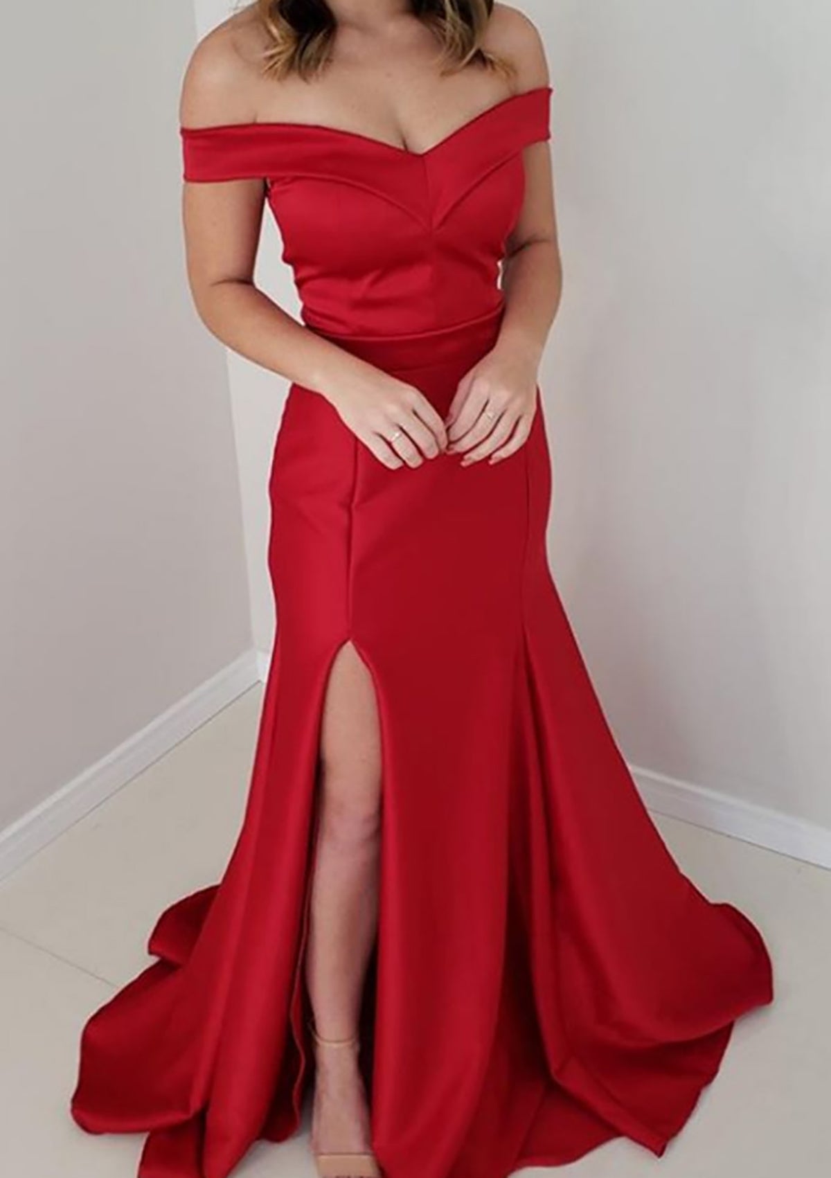 Elegant horn/mermaid style off shoulder sleeveless satin long/floor to ceiling Prom Dresses