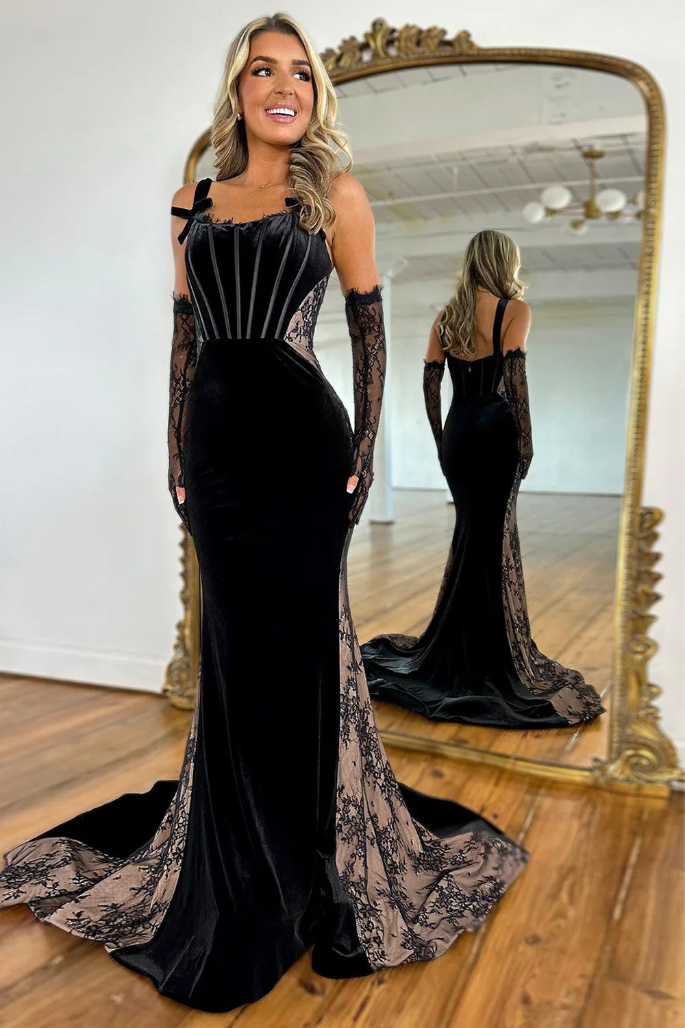Elegant Black Mermaid Straps Long Sweep Train Velvet and Lace Evening Dresses