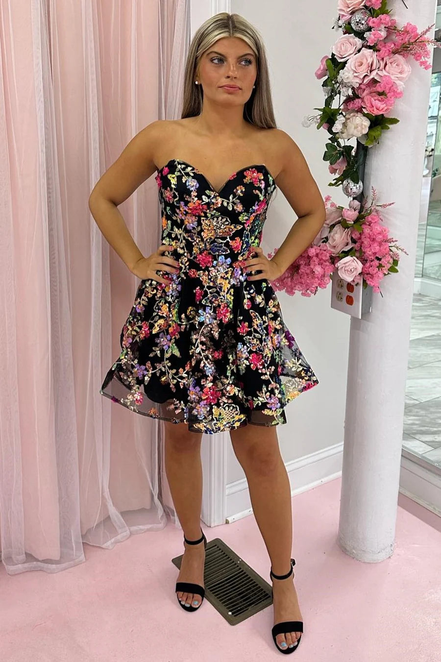 Black Sequin Lace Sweetheart A-Line Short Unique Design Homecoming Dress