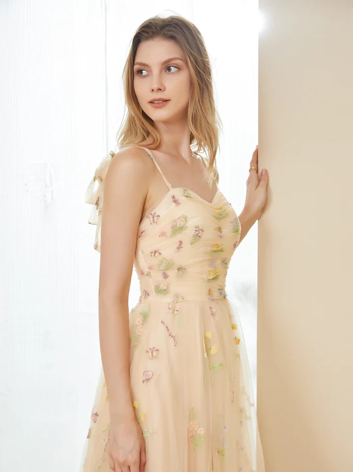 Retro A-Line Tulle Embroidery Long   Retract Your Waist  Prom Dresses