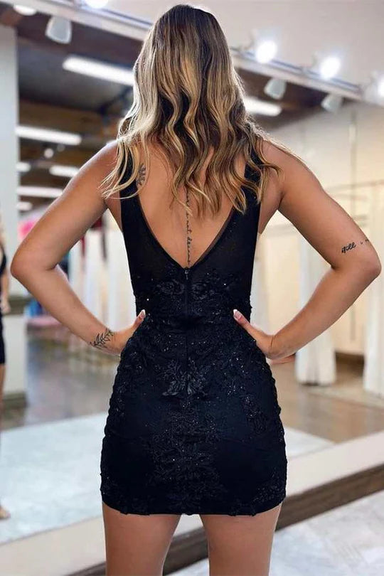 Black Floral Lace Plunging Neck Bodycon Homecoming Dress