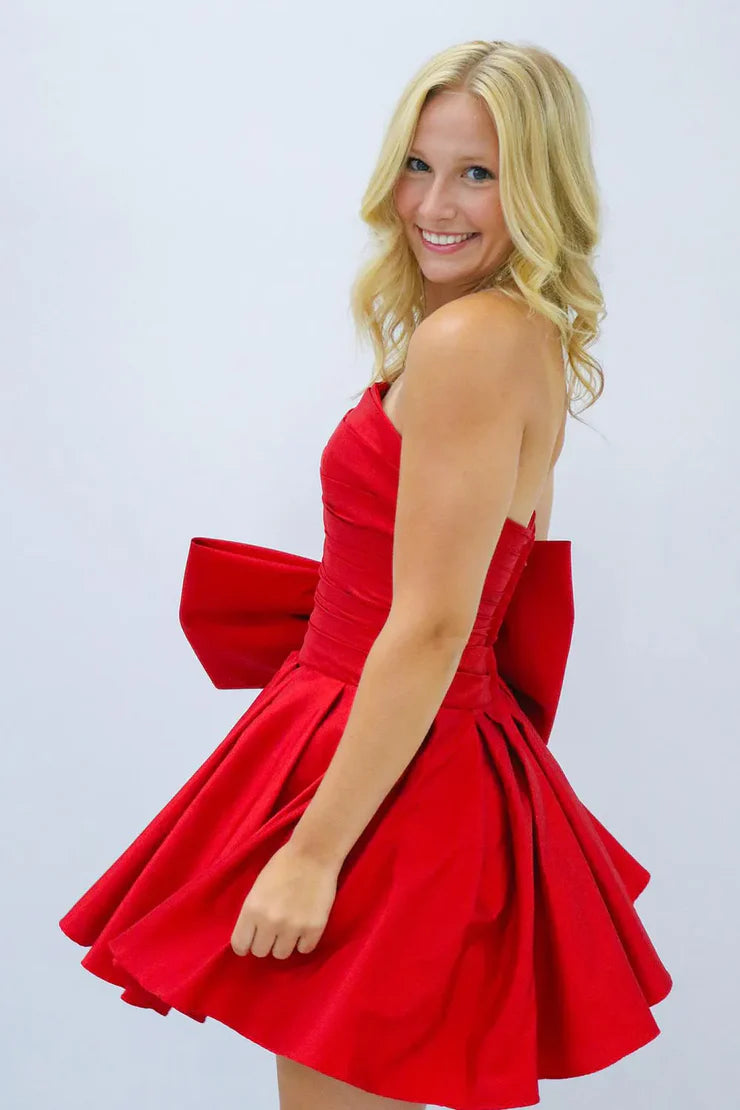 Cute A-Line Strapless Red Satin Short Homecoming Dresses