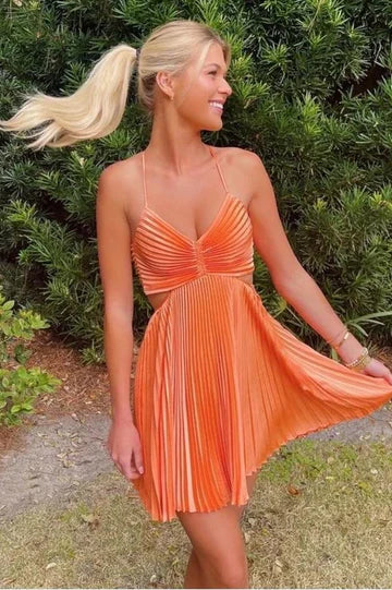 A-Line Spaghetti Straps V-Neck Pleated Sleeveless Short Homecoming Dress