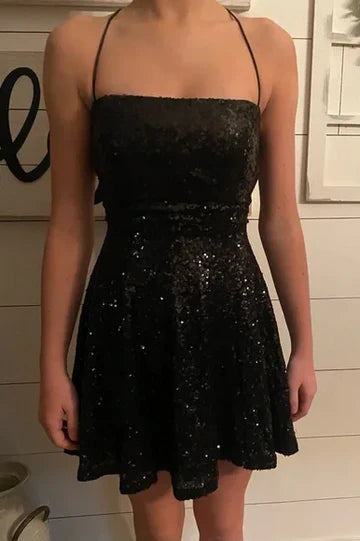 Black A-Line Empire-Waist Sequined Scoop Sleeveless Short Homecoming Dress