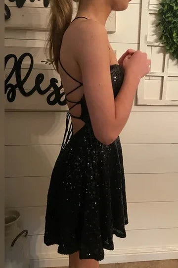 Black A-Line Empire-Waist Sequined Scoop Sleeveless Short Homecoming Dress