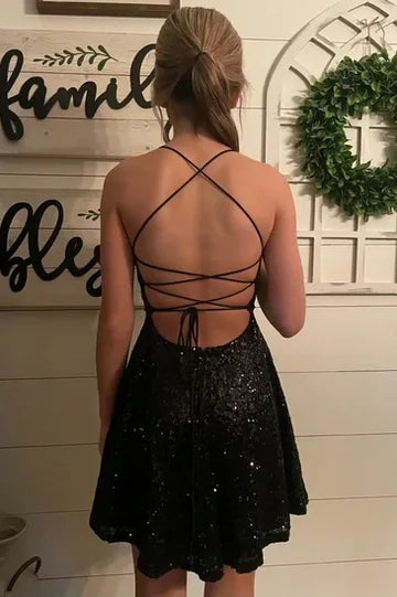 Black A-Line Empire-Waist Sequined Scoop Sleeveless Short Homecoming Dress