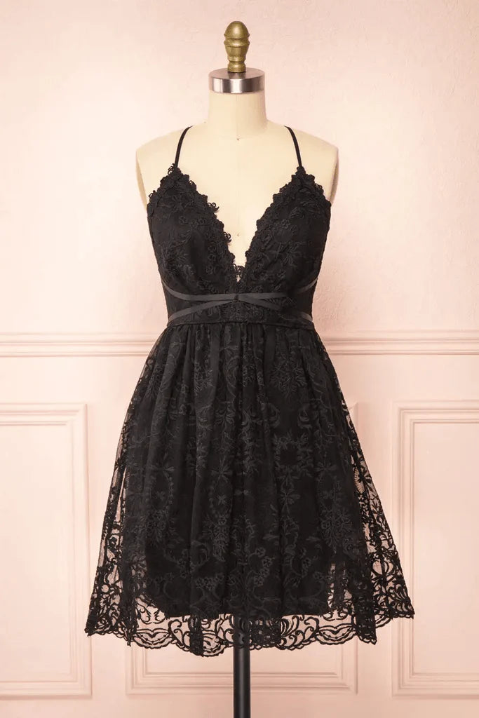 Black Lace Straps A-line Short Party Dress Lace Homecoming Dresses