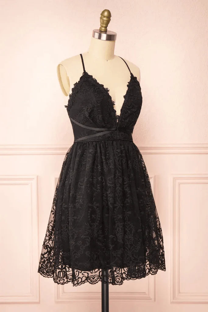 Black Lace Straps A-line Short Party Dress Lace Homecoming Dresses