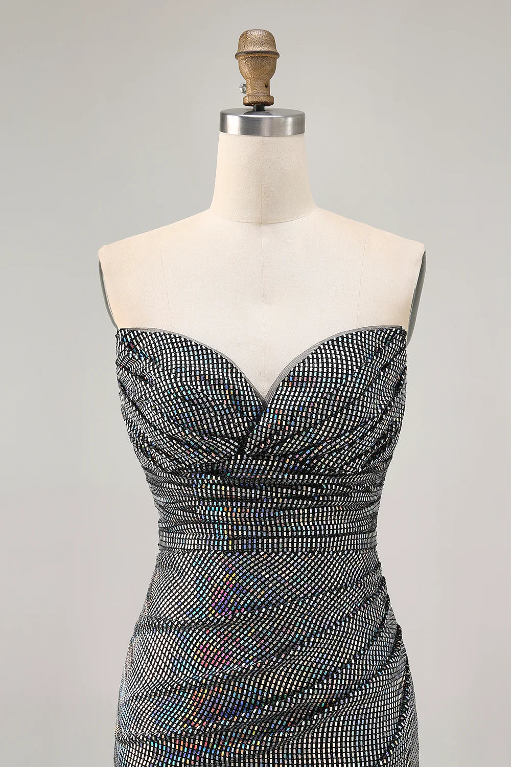 Black Strapless Ruched Sequins Bodycon Homecoming Dress