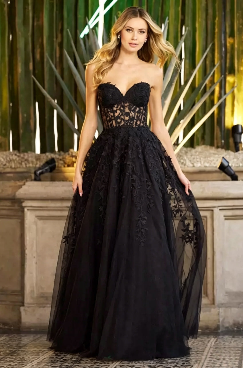 Black Tulle Strapless Sweetheart Lace Corset A-Line Floor Length Evening Dresses