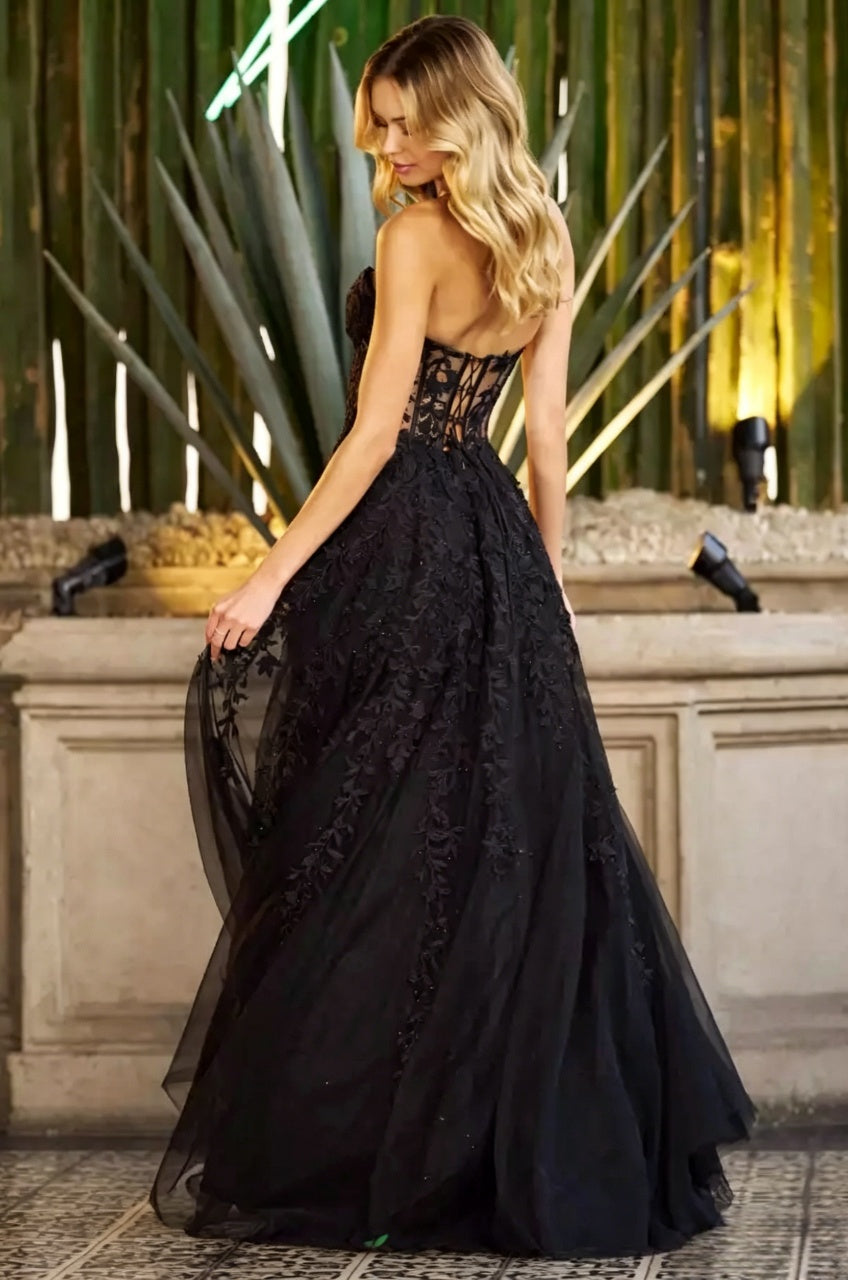 Black Tulle Strapless Sweetheart Lace Corset A-Line Floor Length Evening Dresses