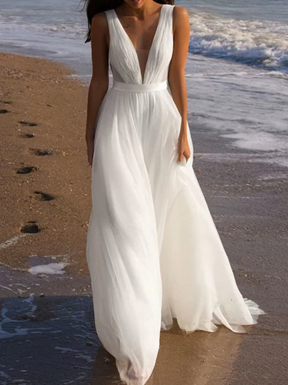 Bohemian Plunging V-Neck Crinkle Tulle Sleeveless A-Line Beach Wedding Dress with Sweep Train