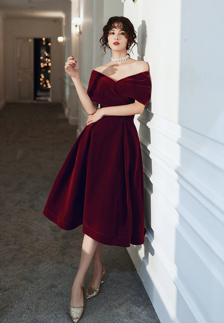 Burgundy Velvet Short Prom Dresses, A-Line Off the Shoulder Evening Dresses