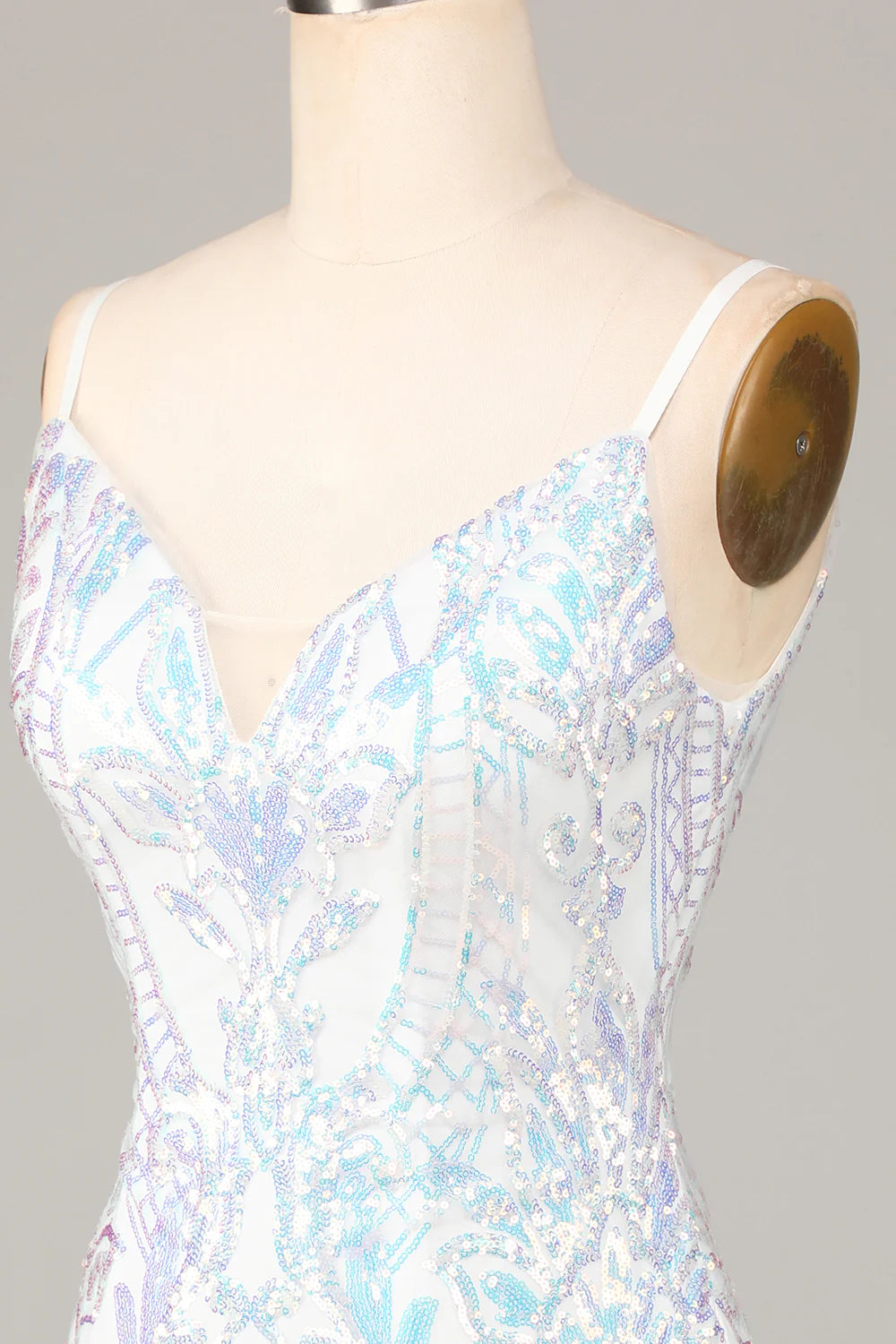 Sparkly White Sequins Beaded V neck Bodycon Short Full Of Charm Homecoing Dress