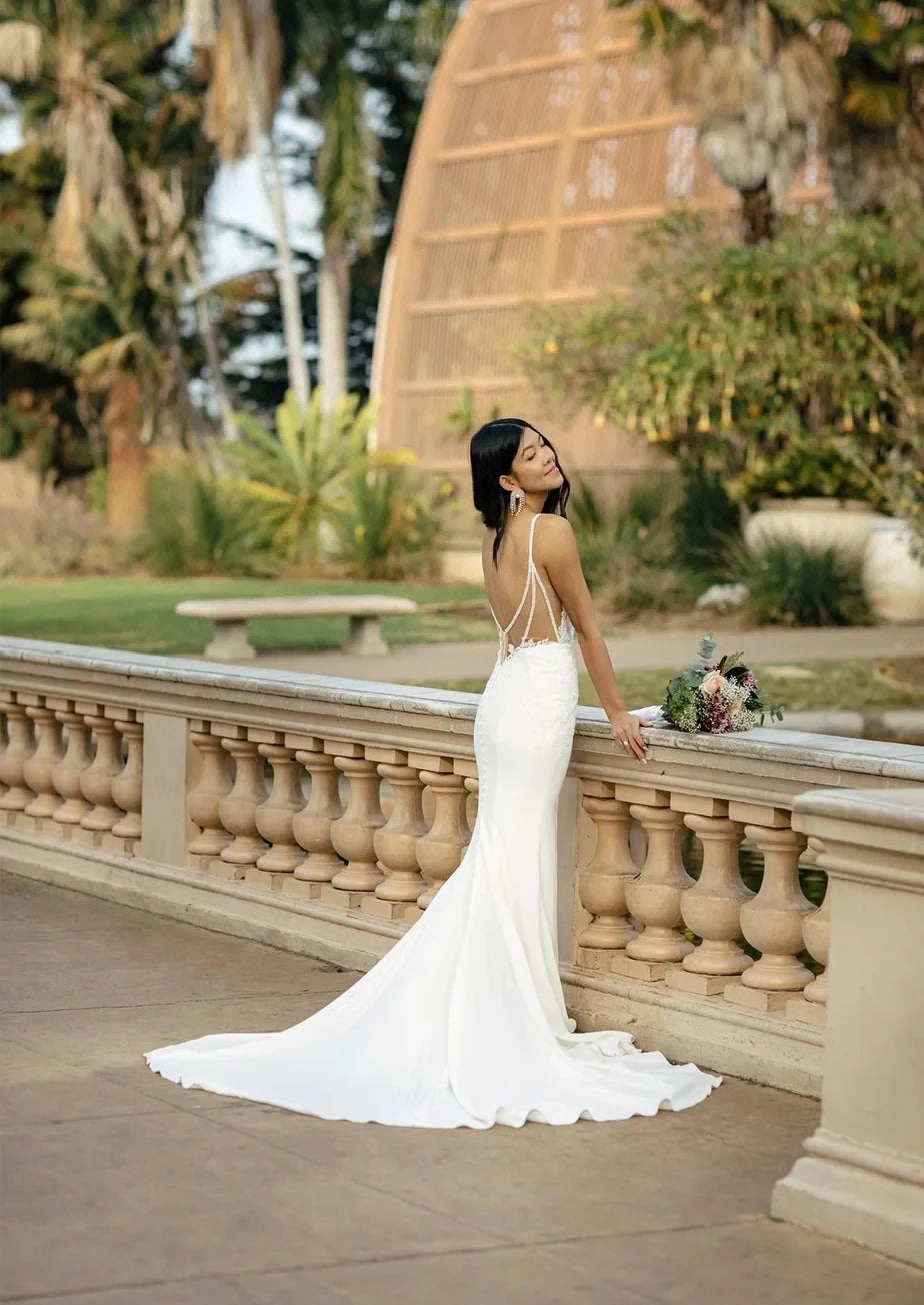 Charming Beach Lace Satin Mermaid Sweetheart Spaghetti Strap Open Back Floor-Length Wedding Dresses