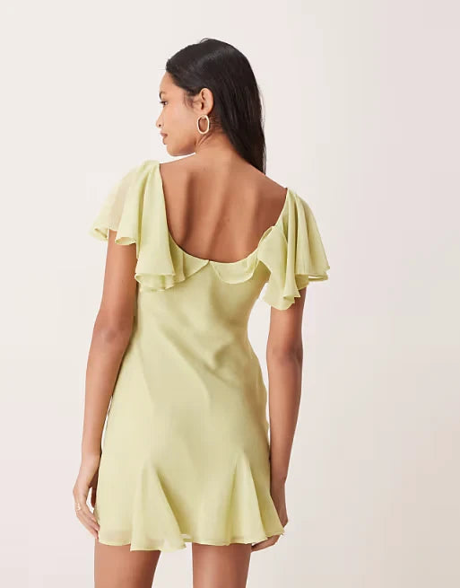 Charming Chiffon Sheath Scoop Neck Flutter Sleeve Scoop Back Mini Homecoming Dresses