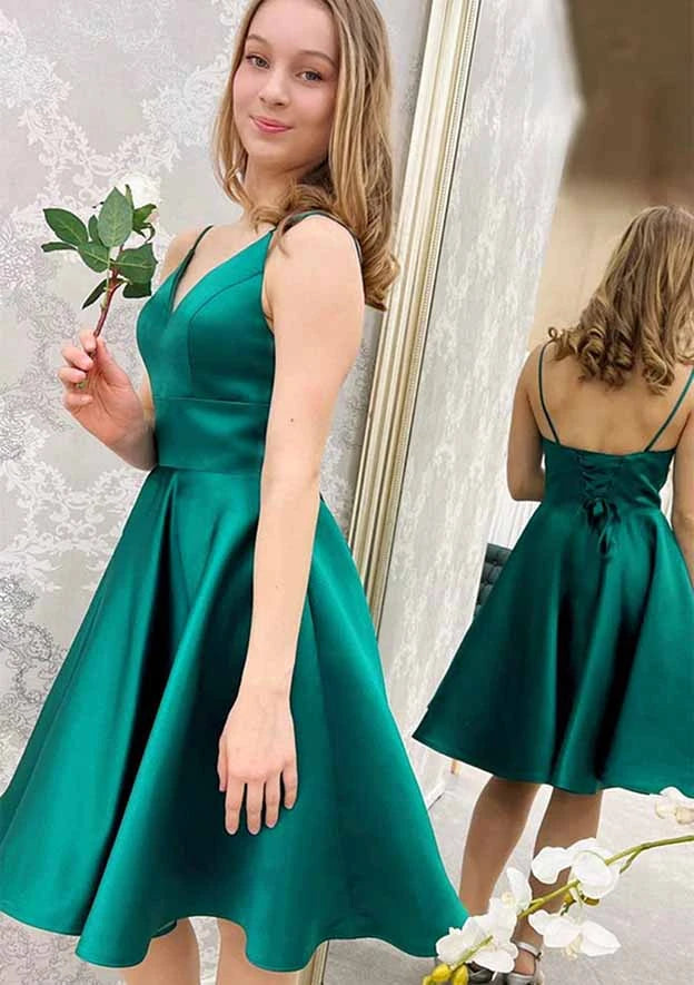 Charming Satin A-Line V-Neck Spaghetti Straps Lace-Up Back Knee-Length Homecoming Dresses