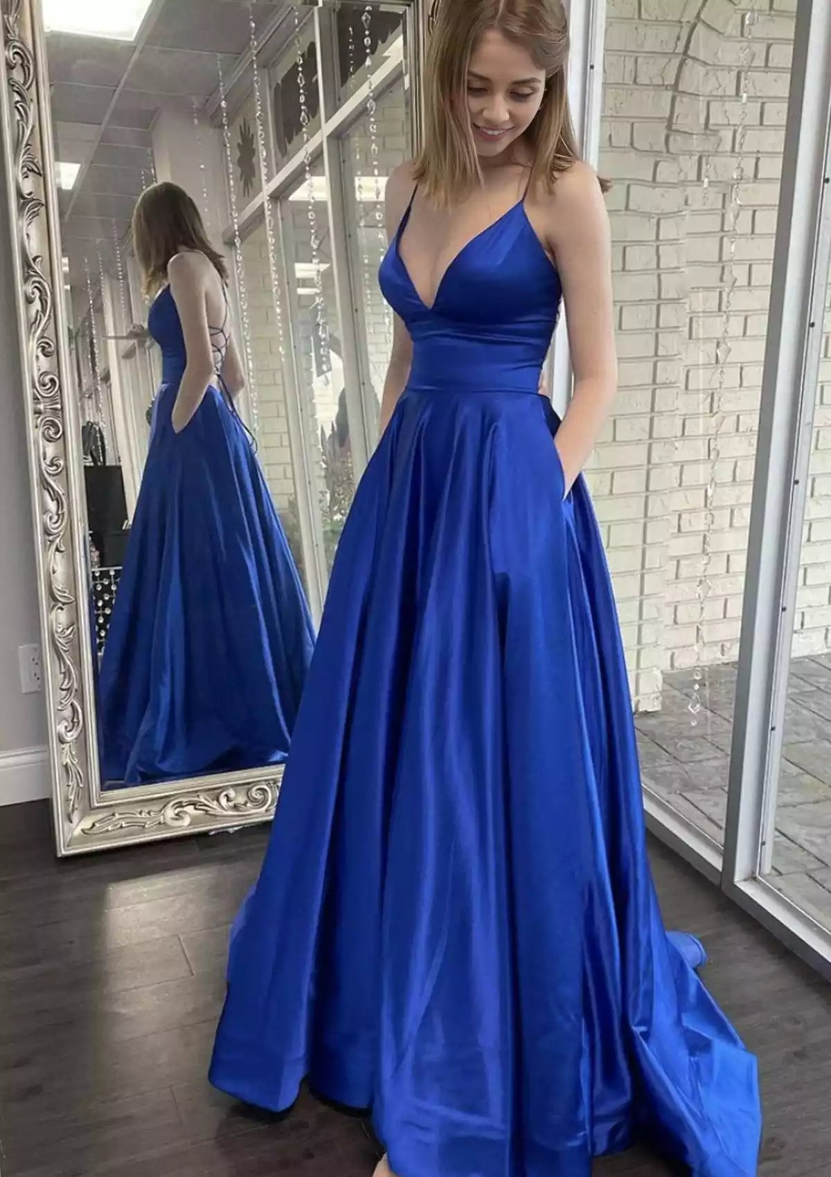 Charming classic A-line V-neck thin shoulder strap with trailing satin flowing style Prom Dresses
