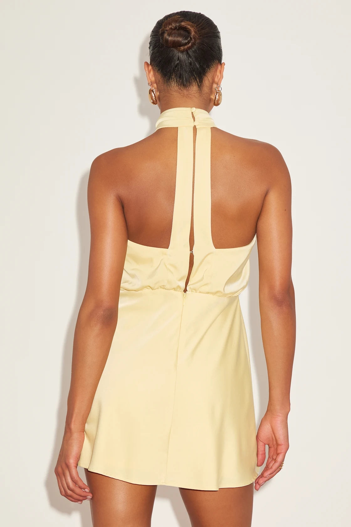 Charming satin backless sleeveless mini corset with back straps Homecoming Dresses