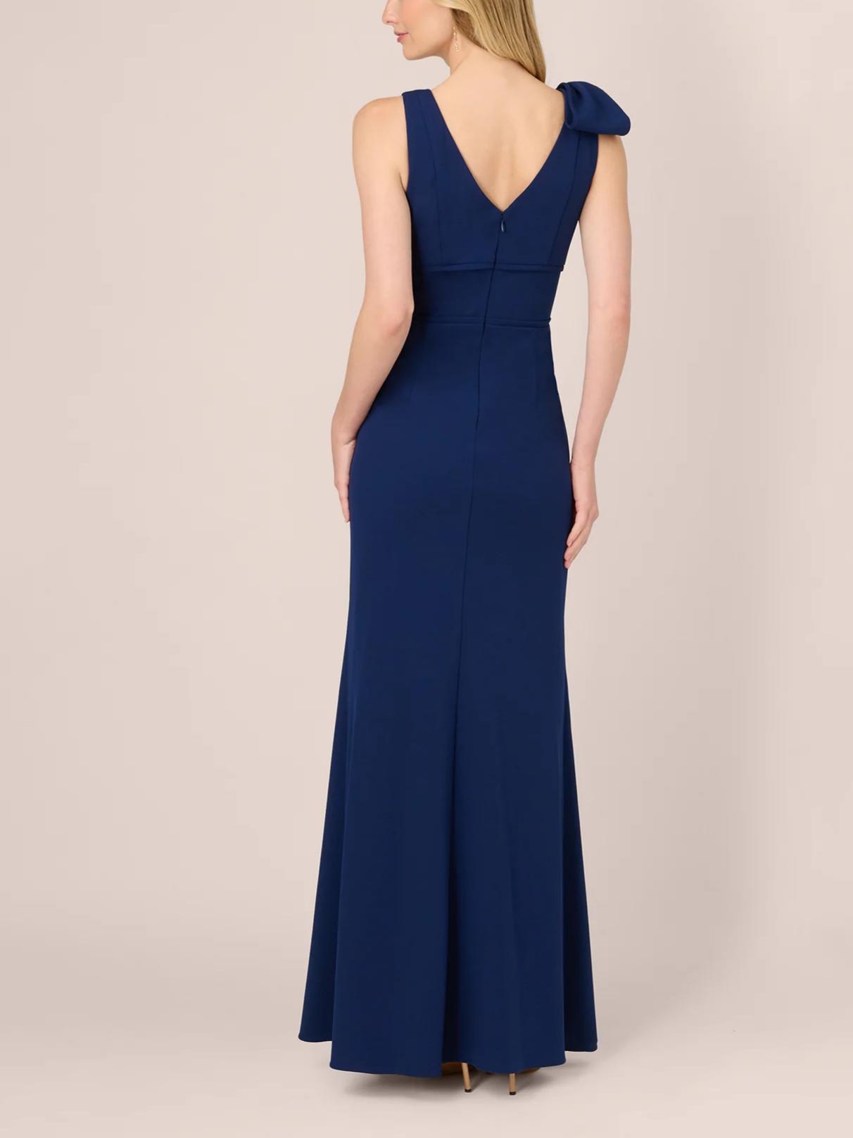 Chic Mermaid V-Neck Sleeveless Zipper-Back Floor-Length Bow-Shoulder Evening Dress