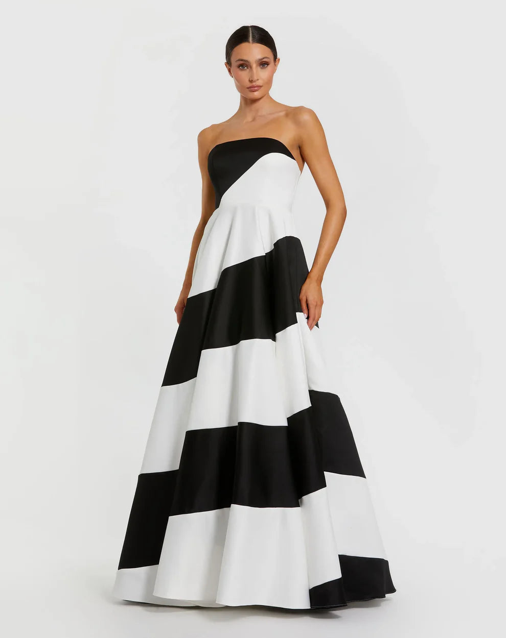 Chic Monochrome Stripe Ball Gown Strapless Sweetheart Sleeveless Zipper Back Floor-Length Evening Dresses