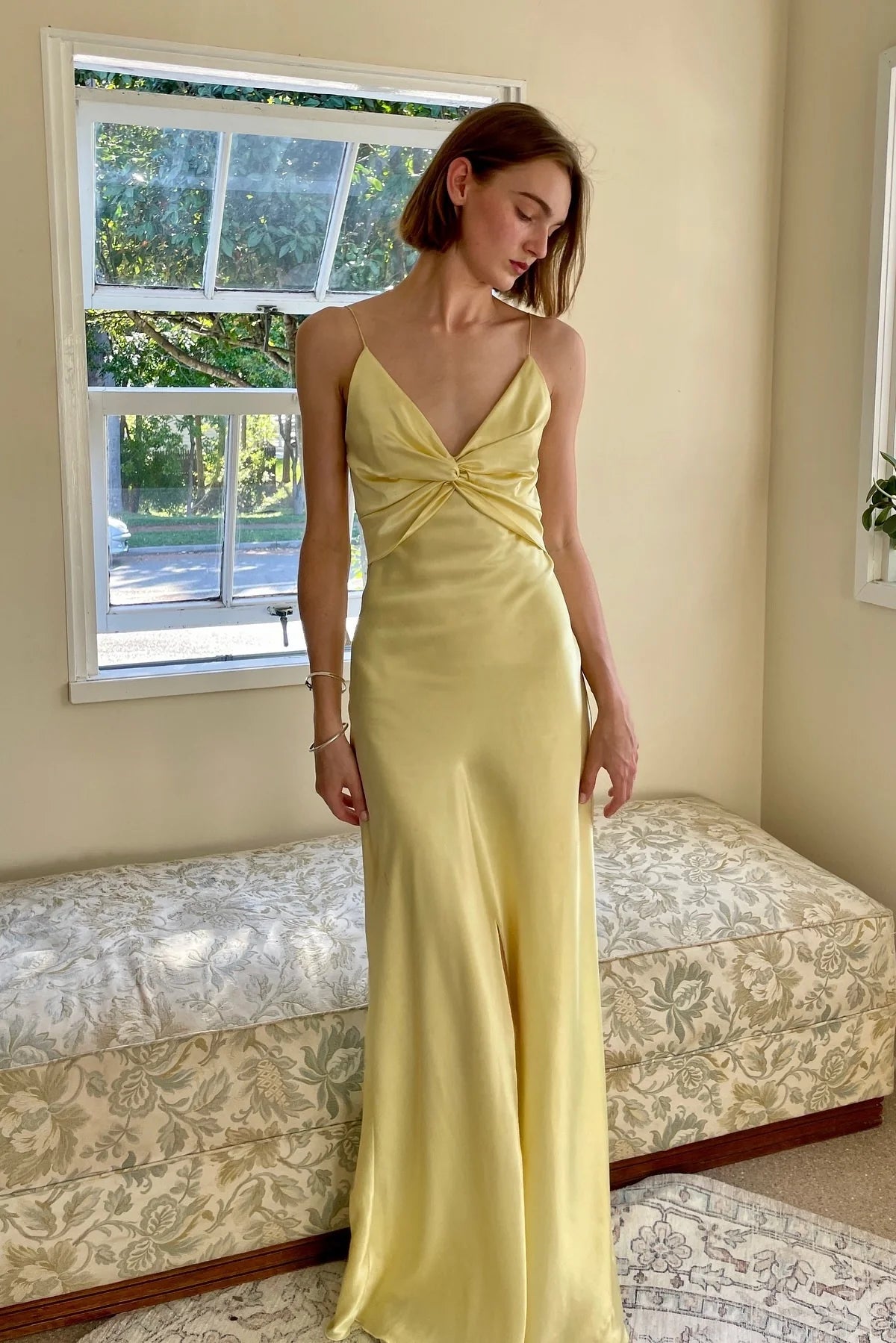 Chic Sheath Spaghetti Straps Yellow Long Party Dress with Keyhole Back