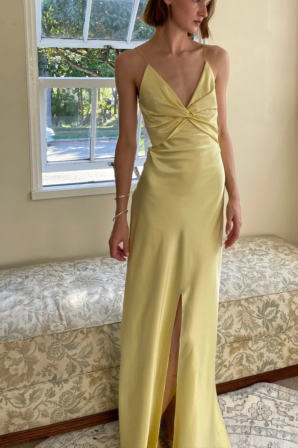 Chic Sheath Spaghetti Straps Yellow Long Party Dress with Keyhole Back
