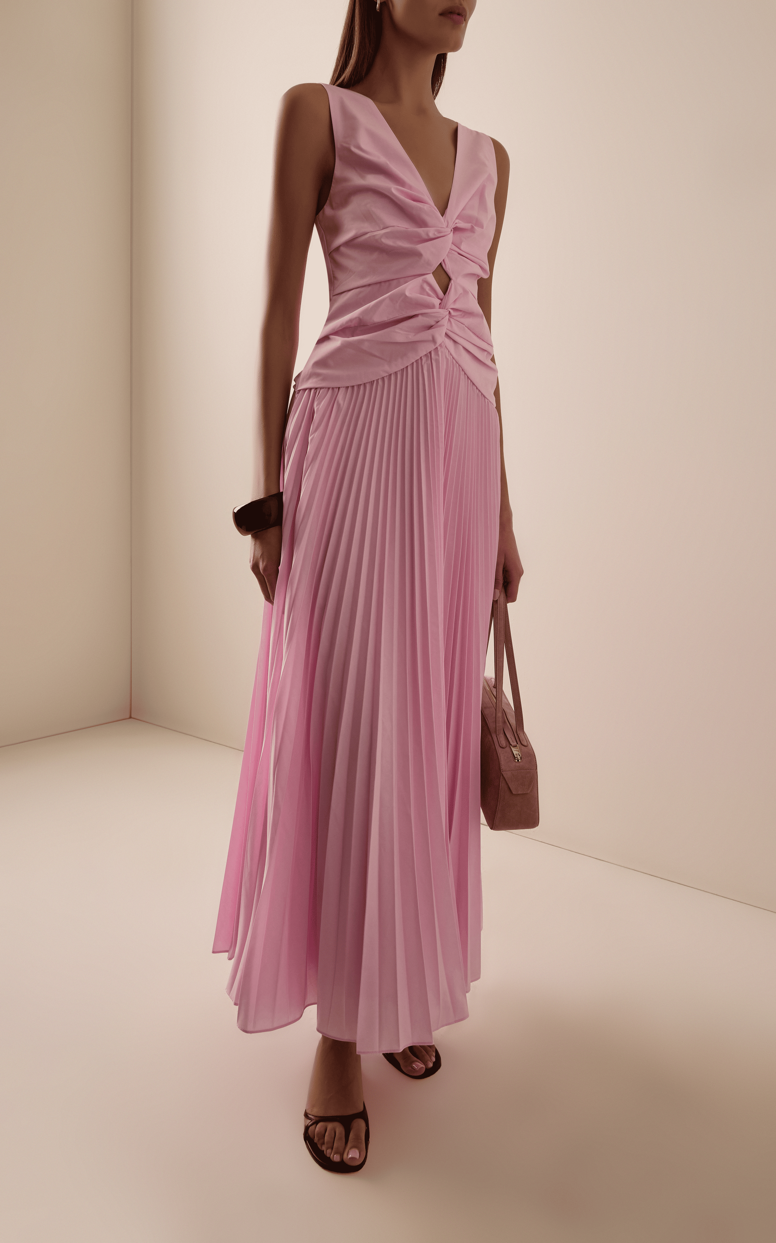 Chic Twisted Cutout A-Line V-Neck Sleeveless Ruched Back Maxi Evening Dress