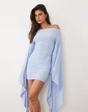 Chic Chiffon Sheath Off-Shoulder Draped Long Sleeve Plain Back Mini Homecoming Dresses
