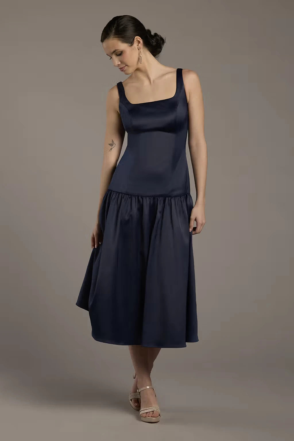 Chic Satin A-Line Square Neck Sleeveless Zipper Back Midi Mother of the Bride Dresses