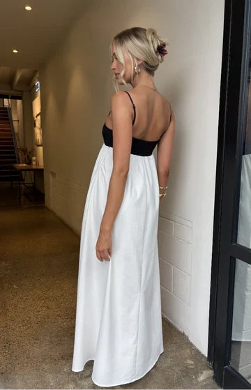 Chic Satin A-Line Square Neck Spaghetti Strap Open Back Maxi Evening Dresses