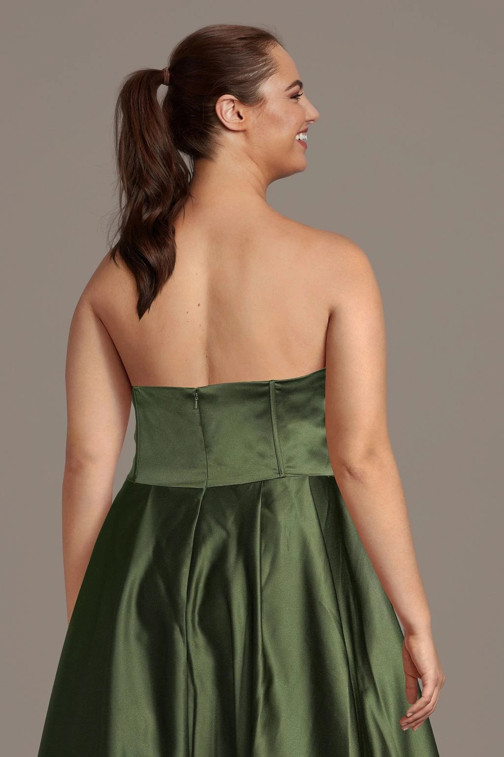 Chic Satin A-Line Sweetheart Sleeveless Zipper Back Midi Length Mother of the Bride Dresses