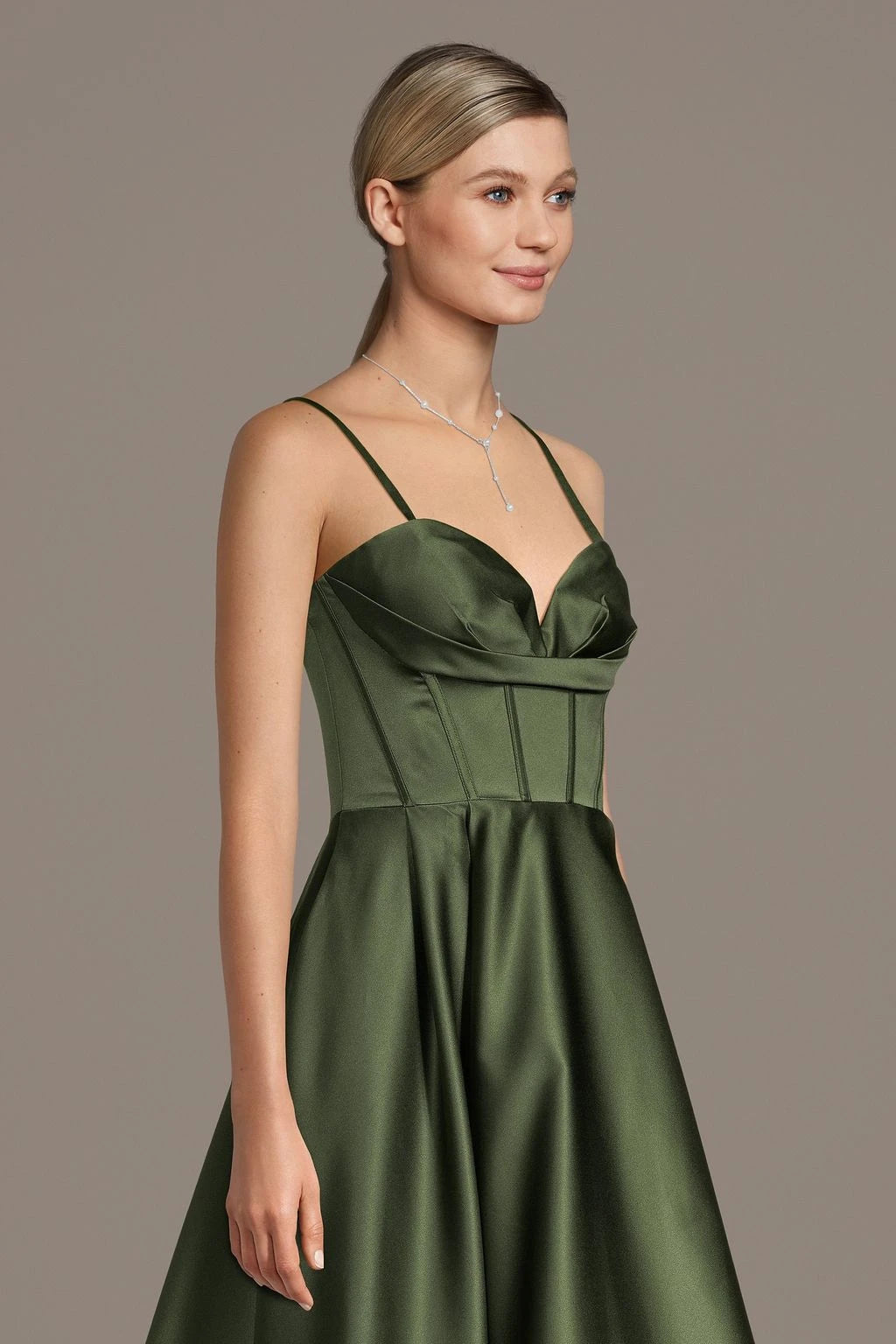 Chic Satin A-Line Sweetheart Sleeveless Zipper Back Midi Length Mother of the Bride Dresses
