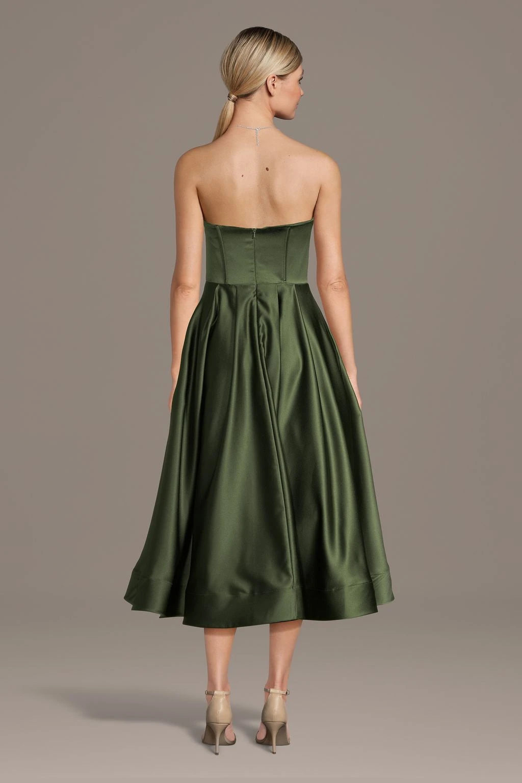 Chic Satin A-Line Sweetheart Sleeveless Zipper Back Midi Length Mother of the Bride Dresses