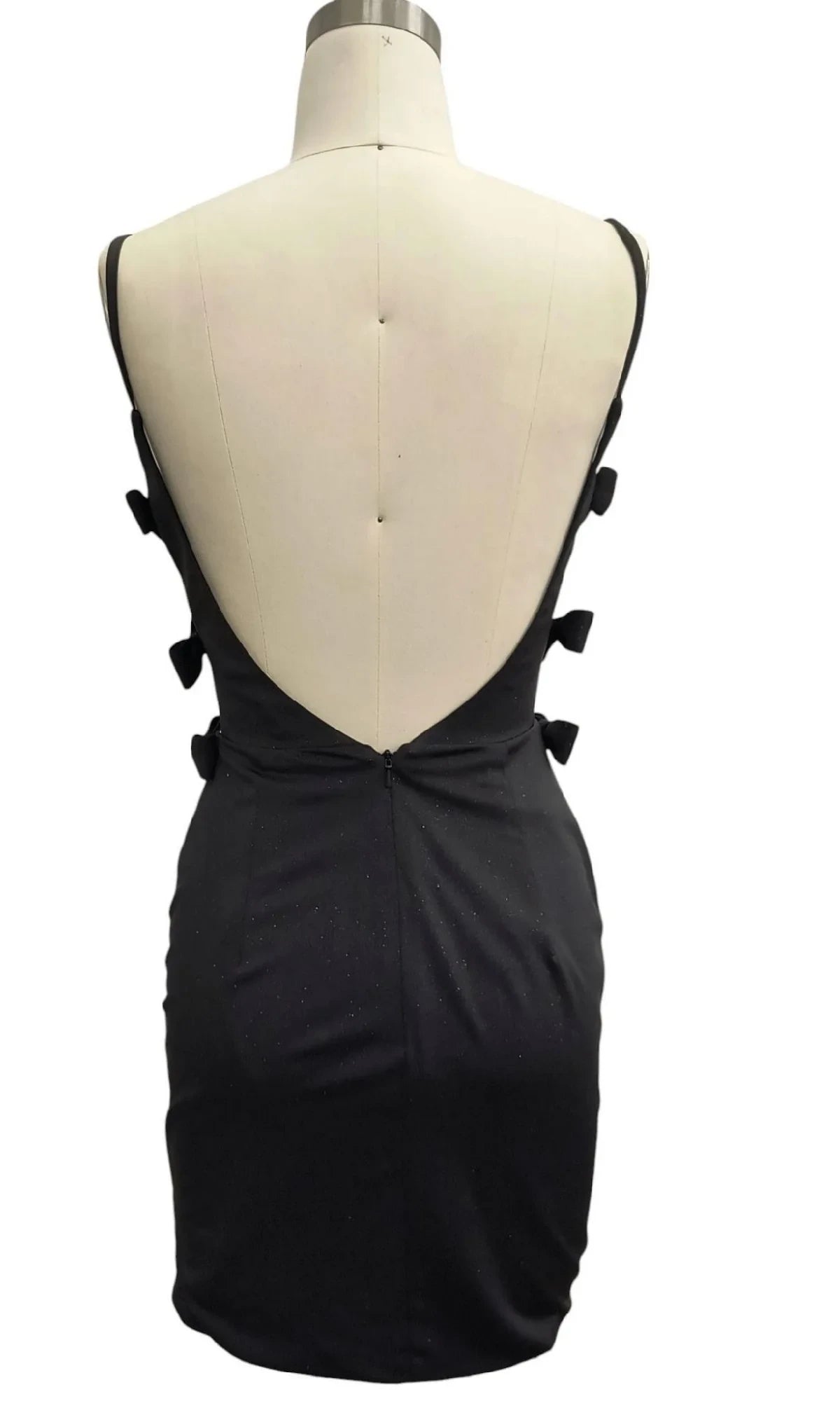 Chic Satin Sheath Sweetheart Sleeveless Low Back Short Homecoming Dresses with Bows
