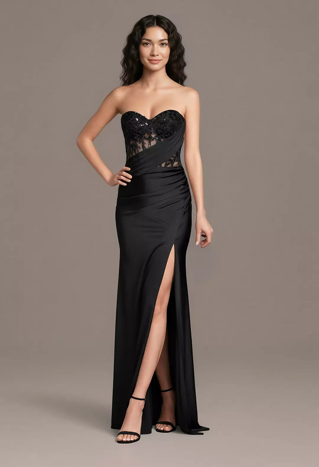 Chic Satin Sheath Sweetheart Sleeveless Ruched Back Floor-Length Mother of the Bride Dresses