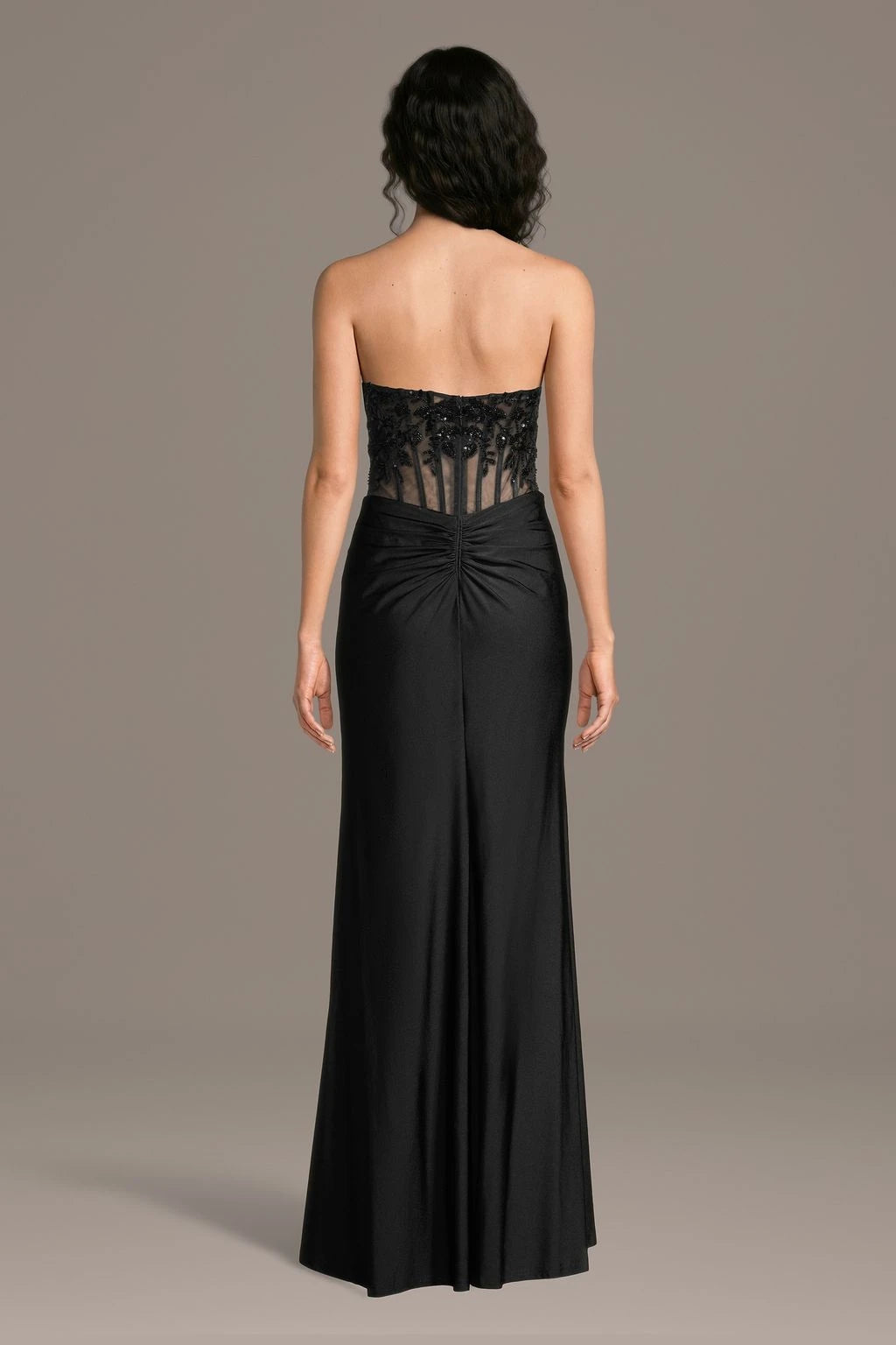 Chic Satin Sheath Sweetheart Sleeveless Ruched Back Floor-Length Mother of the Bride Dresses