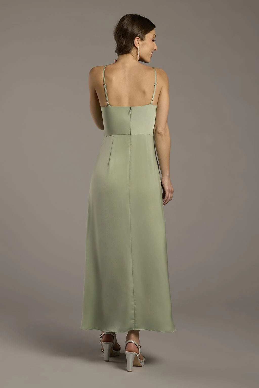 Chic Satin Sheath Twisted V-Neck Sleeveless Straight Back Floor-Length Mother of the Bride Dresses
