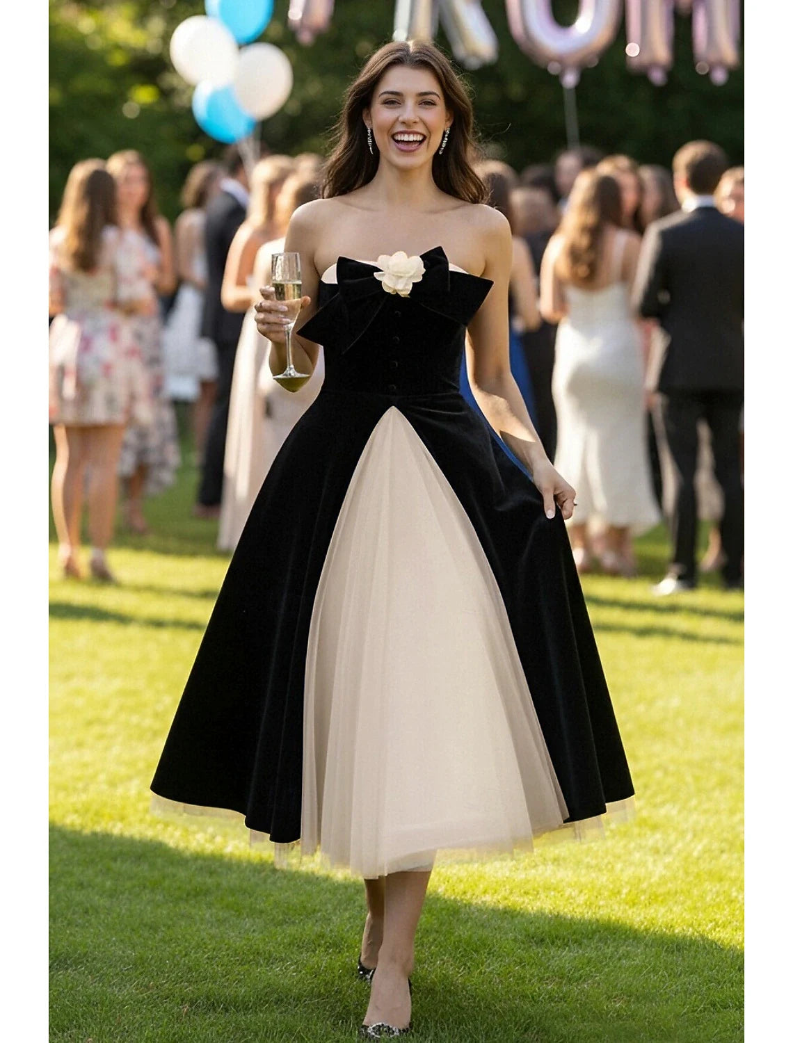 Chic Velvet Tulle A-Line Strapless Sweetheart Sleeveless Midi Prom Dresses
