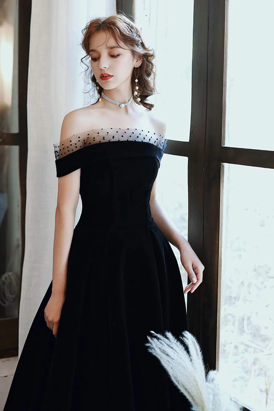 Cute Velvet A-Line Tea Length Prom Dresses, Black Party Dresses