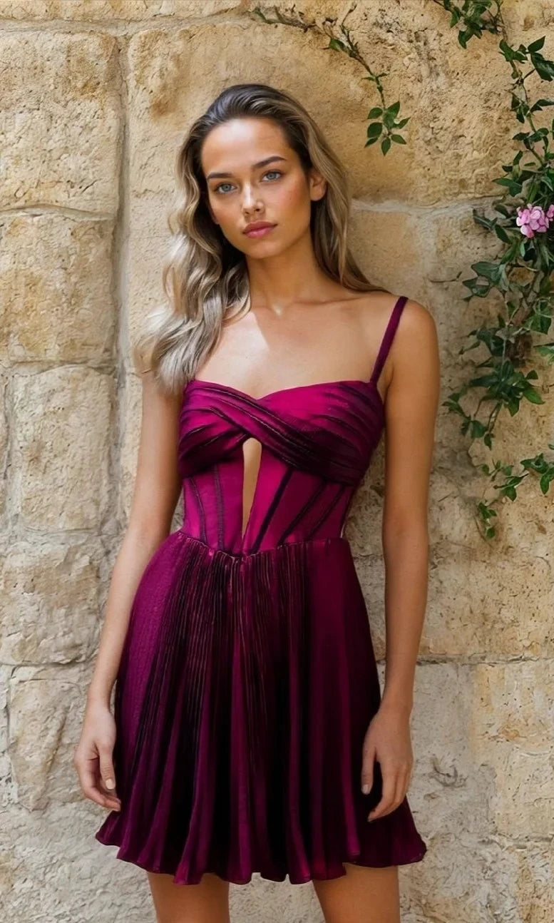 Dazzling Satin A-Line Sweetheart Plunge Sleeveless Zipper Back Short Homecoming Dresses