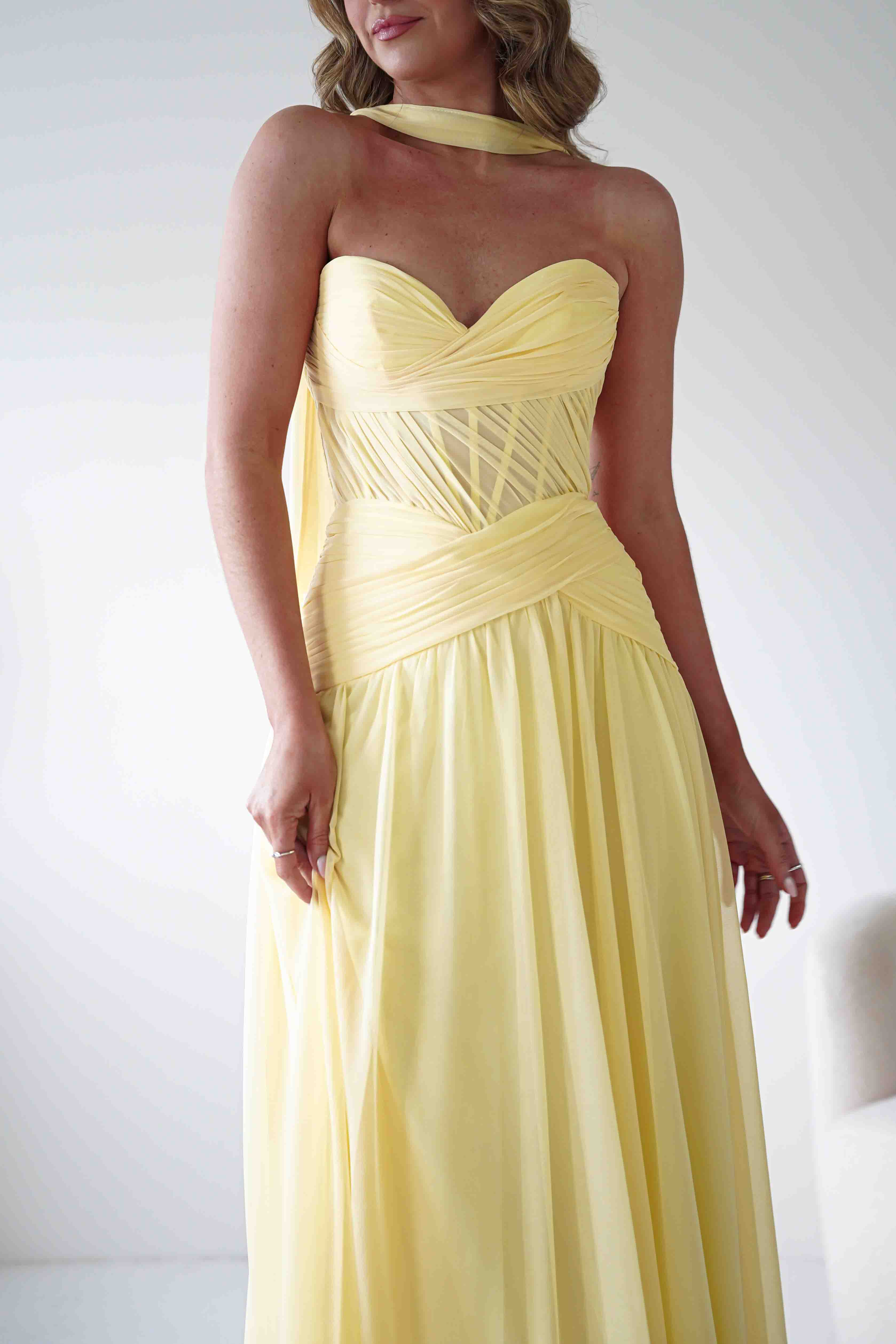 Dreamy Pale Yellow Chiffon Halter Neck Sweetheart Corset Lace-Up Back A-Line Evening Dresses