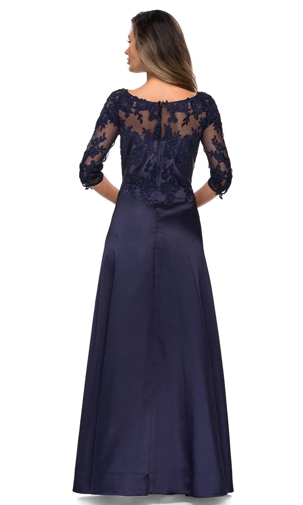 Elegant A-Line Scoop Neck Three-Quarter Sleeve Lace-Embellished Floor Length Evening Dress