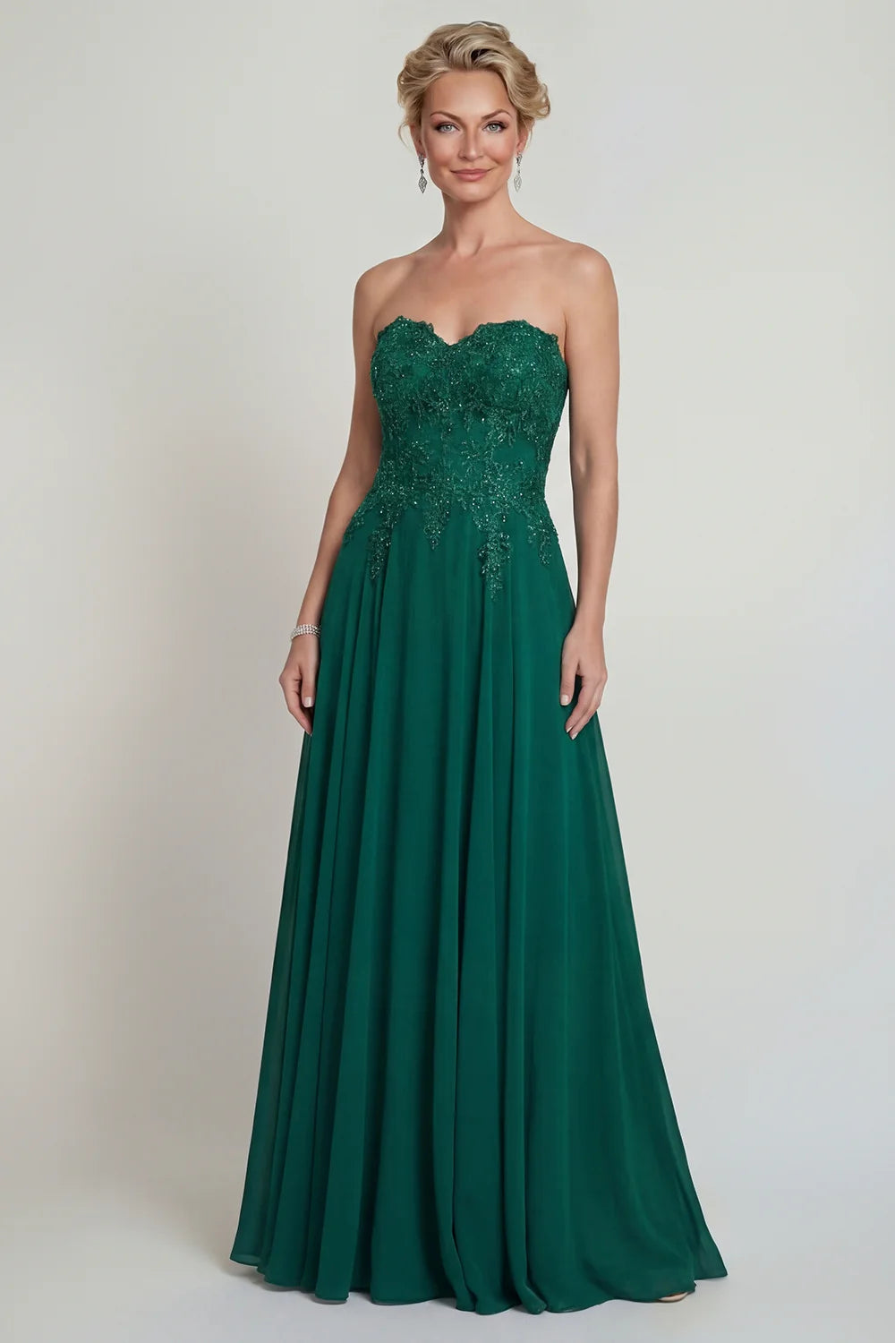 Elegant A-line Mother of the Bride Dress Strapless Sweetheart Neck Sleeveless Open Back Floor Length