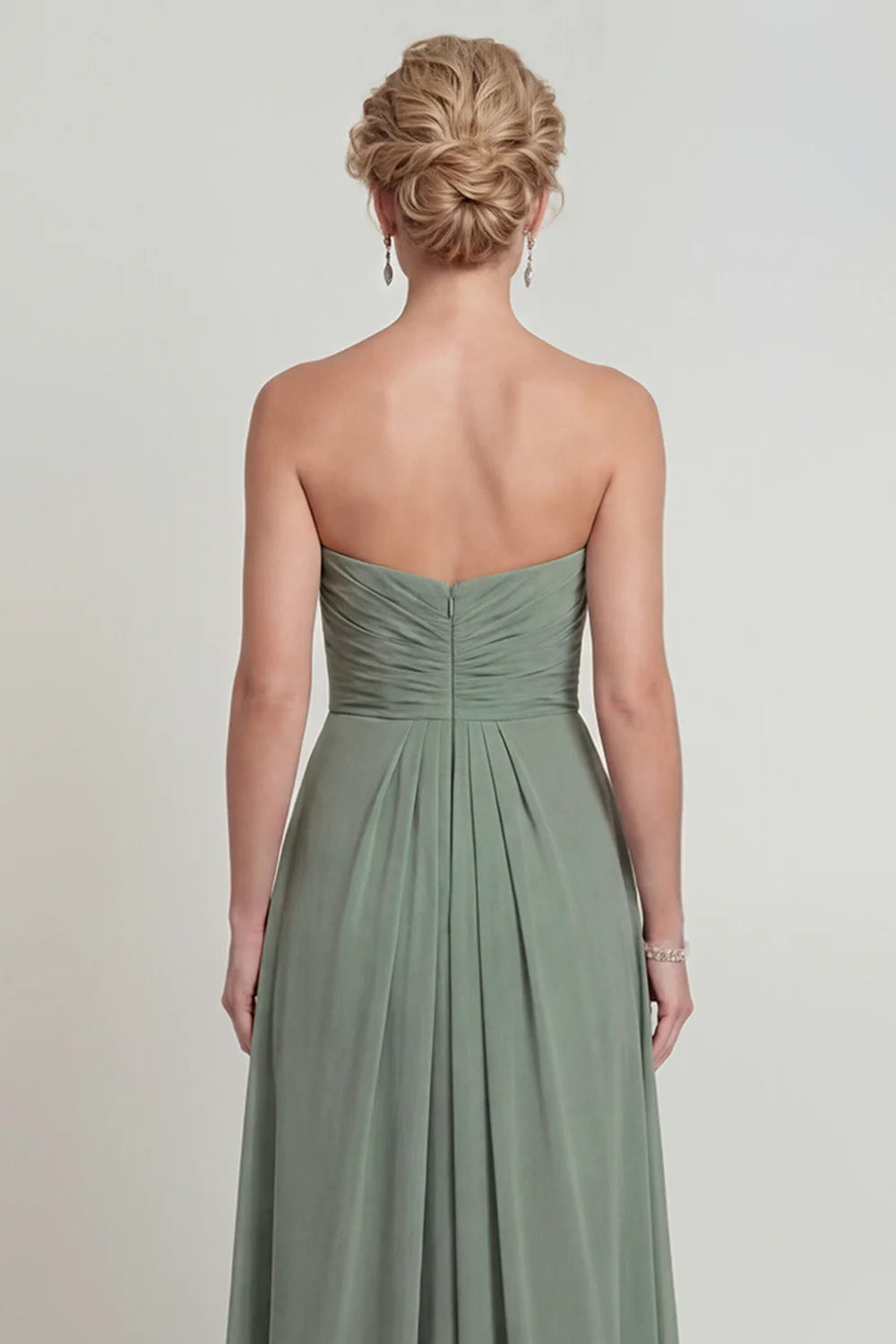 Elegant A-line Mother of the Bride Dress Strapless Sweetheart Neck Sleeveless Open Back Floor Length