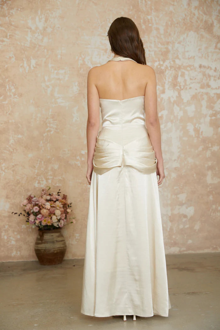 Elegant A Line Halter V Neck Sleeveless Open Back Floor Length Evening Dress